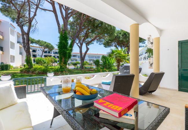 Apartamento em Vilamoura - Ref. 661157