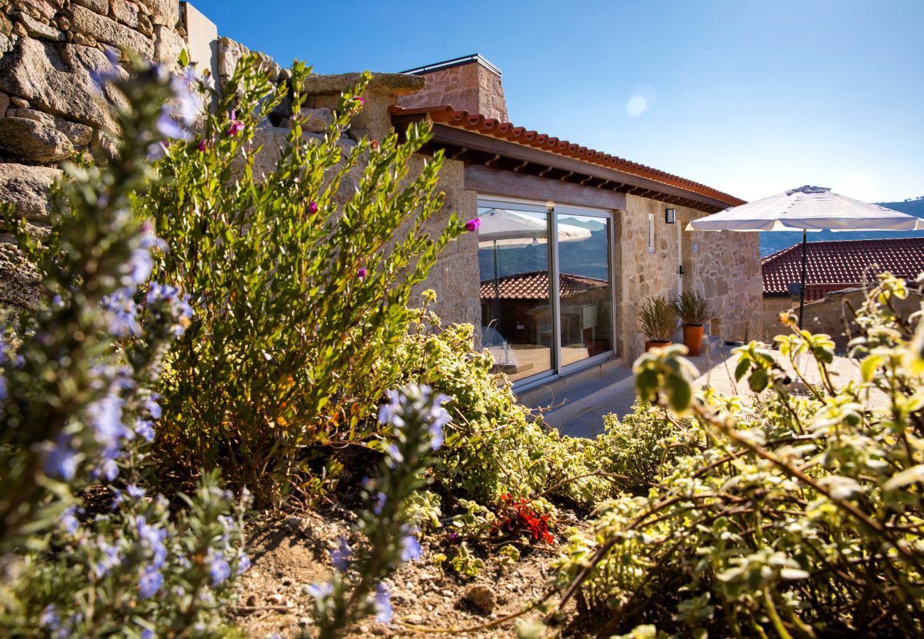 Cottage in Arcos de Valdevez - Ref. 424880