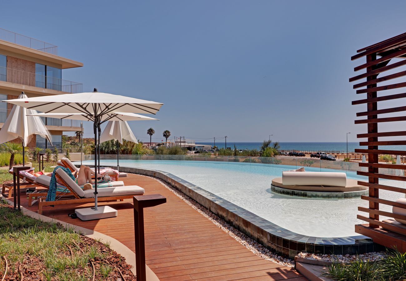 Apartamento en Quarteira - Ref. 689628