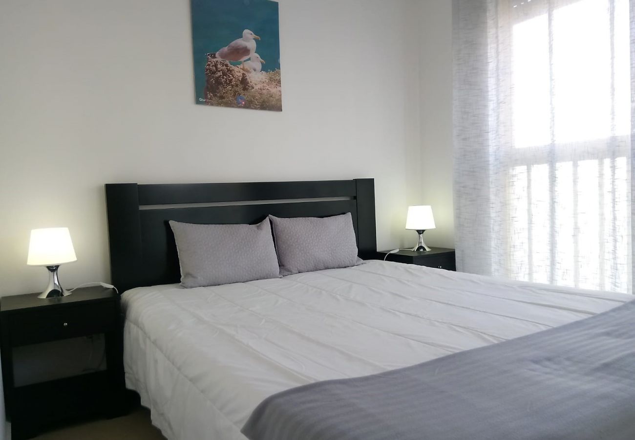 Appartement à Quarteira - Réf. 112945