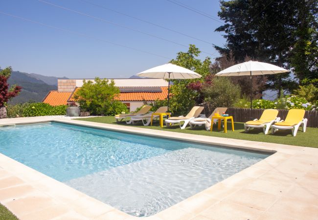 Villa à Gerês - Réf. 243956
