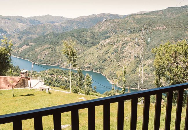 Maison à Vieira do Minho - Réf. 265607