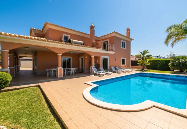 Villa à Albufeira - Réf. 417053