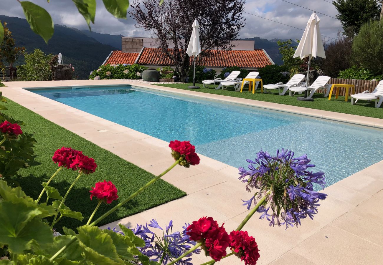 Villa à Gerês - Réf. 519475