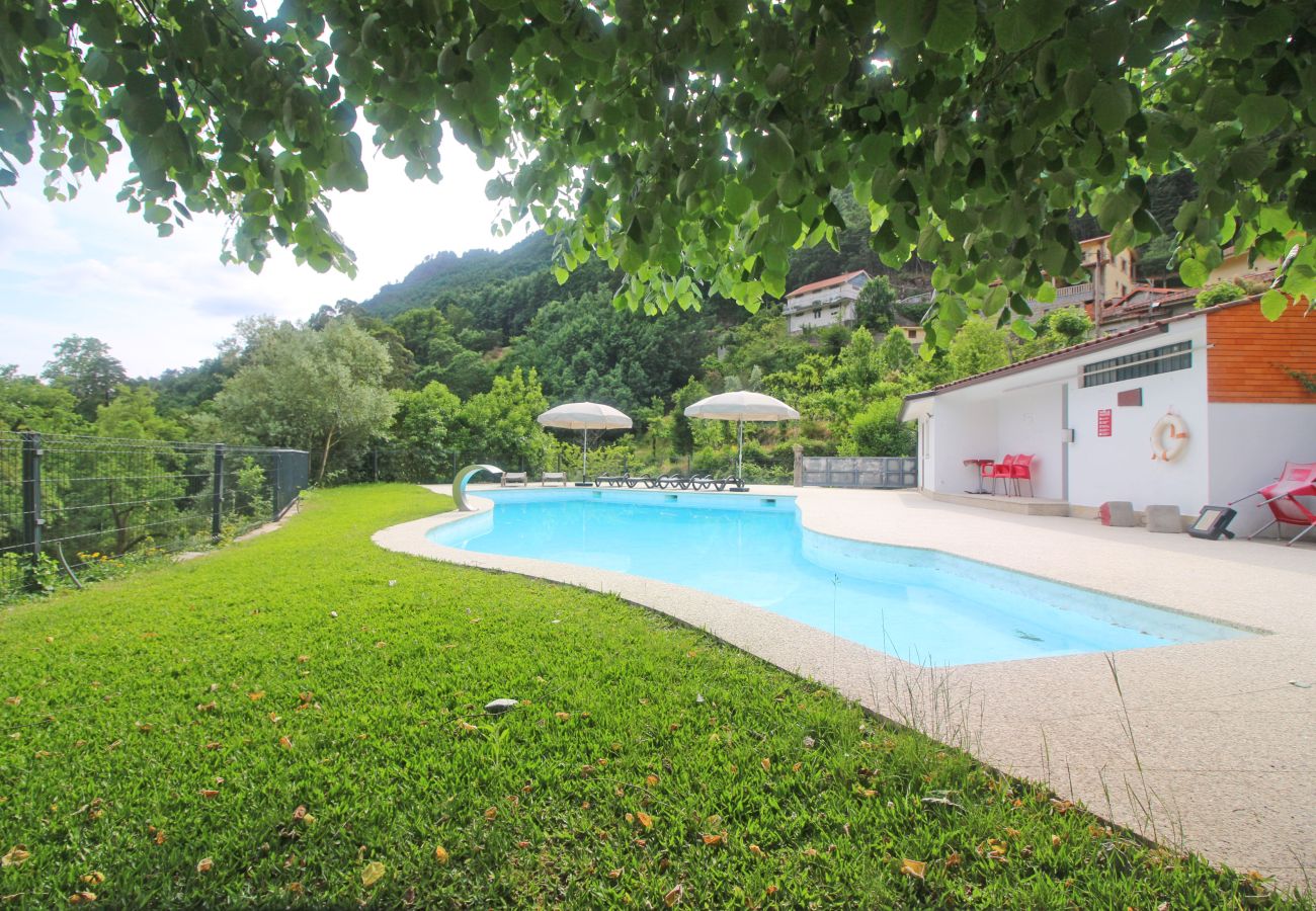 Maison à Gerês - Réf. 563032