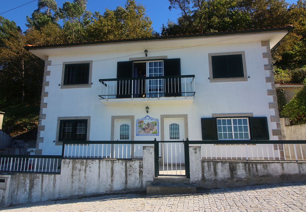 Gîte Rural à Terras de Bouro - Réf. 593909